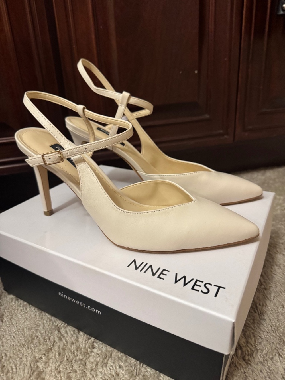 Elisa Nine West